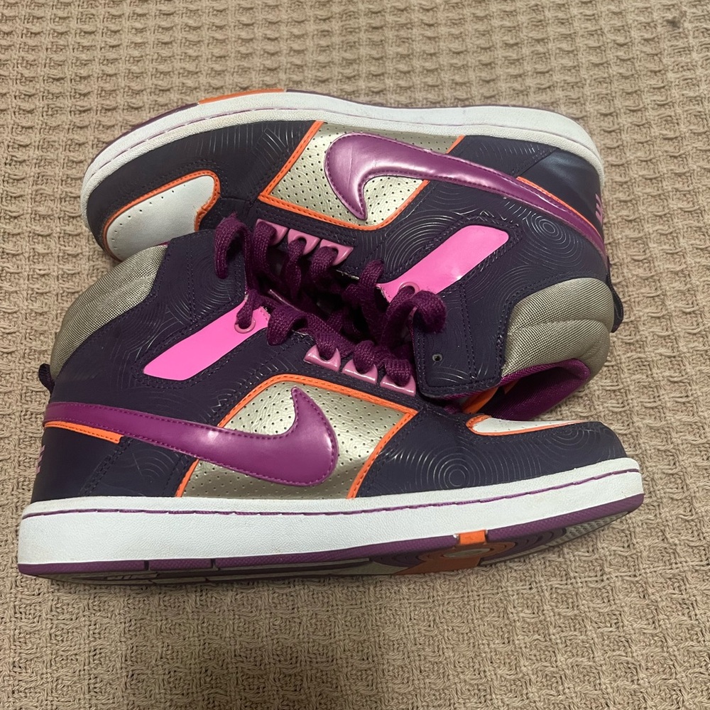 Nike Women’s Purple and Pink High-Top Sneakers